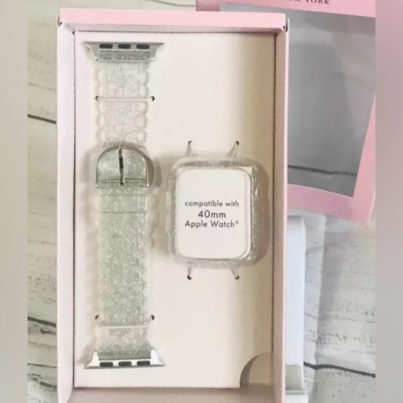 Kate Spade Apple Watch band - Picture 4 of 7